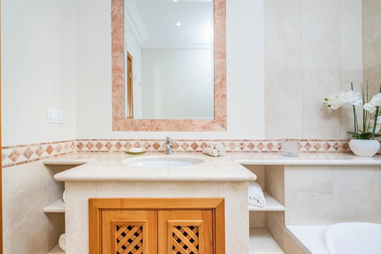 Villa Sea Renity - Palheiro Village By Alma Holiday Rentals Funchal  Funchal (Madeira)